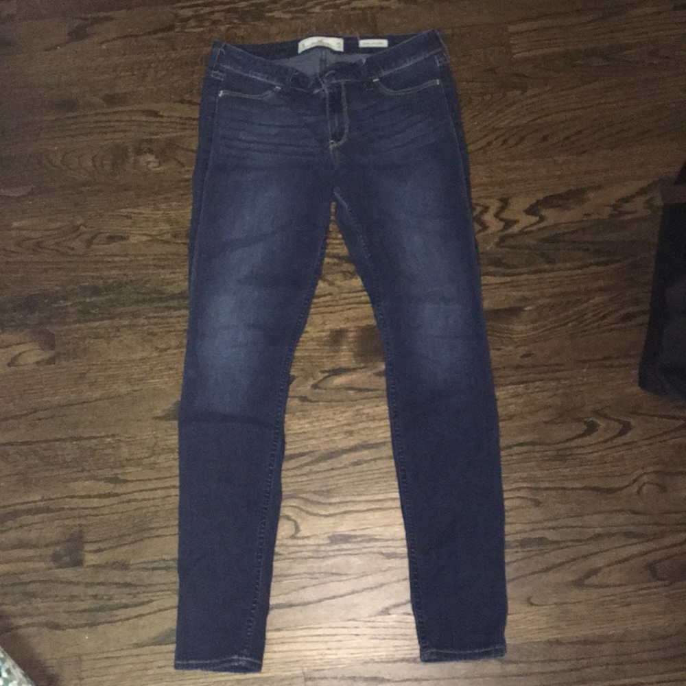 Hollister low rise jean legging.